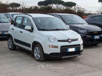 Fiat Panda HYBRID FIREFLY CITY LIFE 1.0cc 70cv Bianco usata Roma