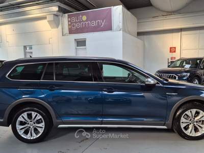 Volkswagen Passat 2.0 tdi 4motion 190cv dsg Blu/Azzurro usata Bolzano