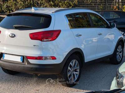 Kia Sportage 1.6cc 135cv ECO-GPL Bianco usata Roma