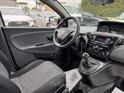 Lancia Ypsilon HYBRID 1.0cc 70cv CERCHI IN LEGA Grigio usata Roma