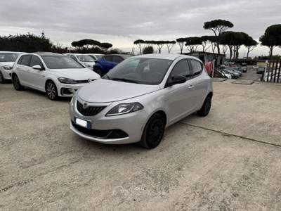 Lancia Ypsilon HYBRID 1.0cc 70cv CERCHI IN LEGA Grigio usata Roma