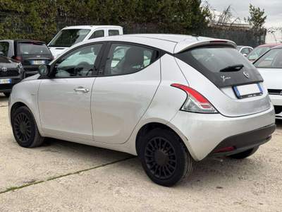 Lancia Ypsilon HYBRID 1.0cc 70cv CERCHI IN LEGA Grigio usata Roma