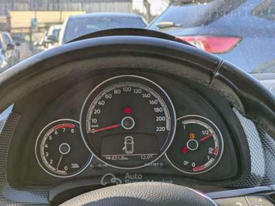 Volkswagen up! 1.0 68cv EcoMove up! BlueMotion Technology METANO Grigio usata Roma
