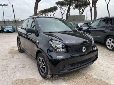 Smart ForFour 1.0cc OK NEOPATENTATI 71cv BLUETOOTH CRUISE STEREO Nero usata Roma