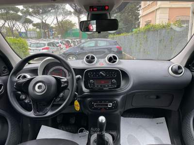 Smart ForFour 1.0cc OK NEOPATENTATI 71cv BLUETOOTH CRUISE STEREO Nero usata Roma