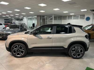 Jeep Avenger 100 CV Summit Beige usata Borgo Valsugana
