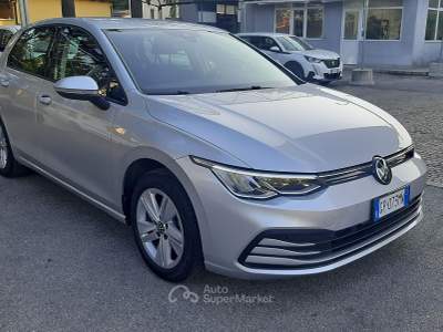 Volkswagen Golf 1.5 etsi evo Life 130cv dsg Argento usata Padova