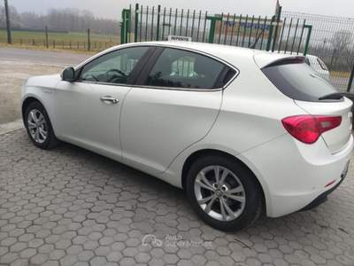 Alfa Romeo Giulietta  Bianco usata Mantello