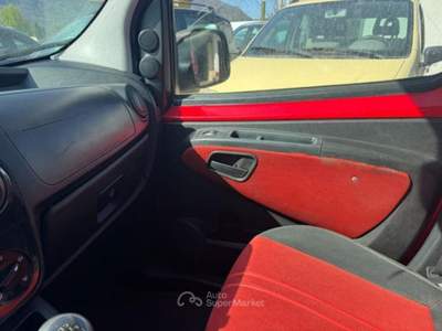 Fiat QUBO 77 CV Natural Power Rosso usata Mantello
