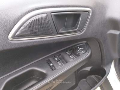 Ford B-Max  Argento usata Mantello