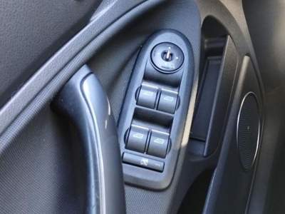 Ford Kuga 4WD AUTOMATICA Argento usata Mantello