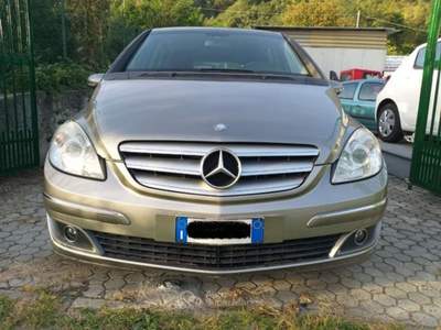 Mercedes-Benz Classe B B 180 CDI Grigio usata Mantello