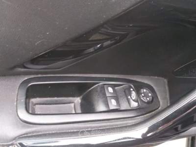 Peugeot 208 3 porte GT LINE Nero usata Mantello