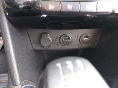 Peugeot 208 1.4 HDi 68CV 3p. Lilla usata Mantello