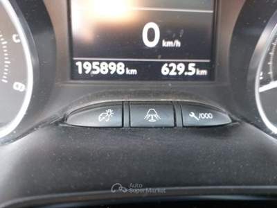Peugeot 208 1.4 HDi 68CV 3p. Lilla usata Mantello