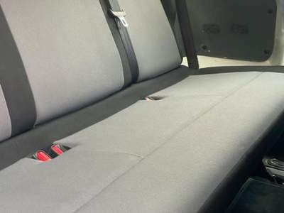 Peugeot Traveller 1.6 BlueHDi 115 Diesel 9 posti Argento usata Mantello