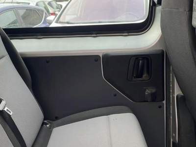 Peugeot Traveller 1.6 BlueHDi 115 Diesel 9 posti Argento usata Mantello