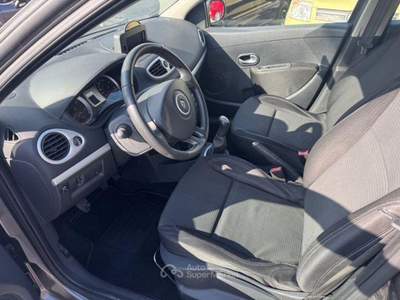 Renault Clio 5 porte GPL Grigio usata Mantello