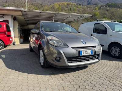Renault Clio 5 porte GPL Grigio usata Mantello