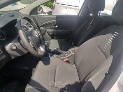 Renault Mégane Megane Mégane 1.6 16V SporTour Attractive Bianco usata Mantello