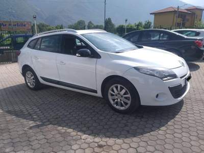 Renault Mégane Megane Mégane 1.6 16V SporTour Attractive Bianco usata Mantello