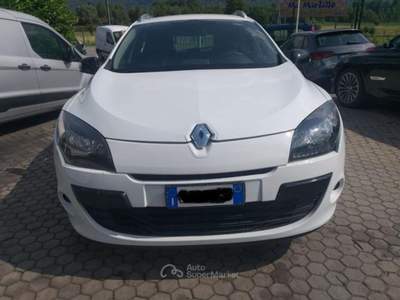 Renault Mégane Megane Mégane 1.6 16V SporTour Attractive Bianco usata Mantello