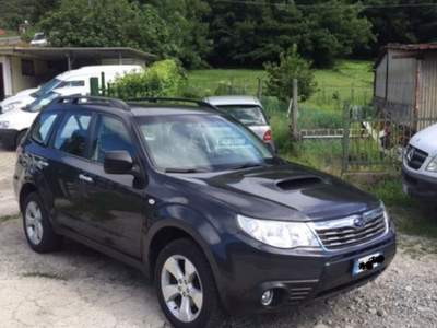 Subaru Forester DIESEL EURO4 FAP Nero usata Mantello