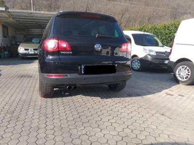 Volkswagen Tiguan DPF 4MOTION DSG Nero usata Mantello