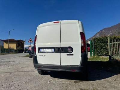 Fiat Doblò DOBLO' 1.6 MJT 120CV PC-TN Cargo Lamierato Bianco usata Mantello