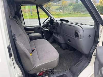 Ford Transit DI Diesel 100 CV Bianco usata Mantello