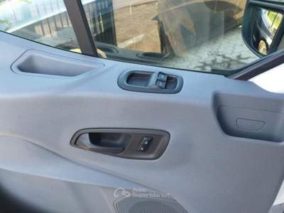 Ford Transit 330 2.2TDCi 125CV Bianco usata Mantello