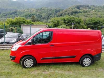 Ford Transit CUSTOM 2.2 TDCi Diesel 125 CV Rosso usata Mantello