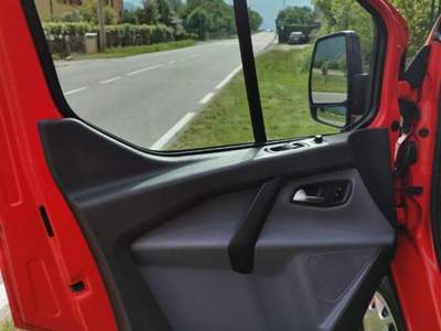 Ford Transit CUSTOM 2.2 TDCi Diesel 125 CV Rosso usata Mantello