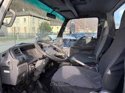 Isuzu D-Max NPR 55 2.8 95CV RIBALTABILE TRILATERALE Bianco usata Mantello