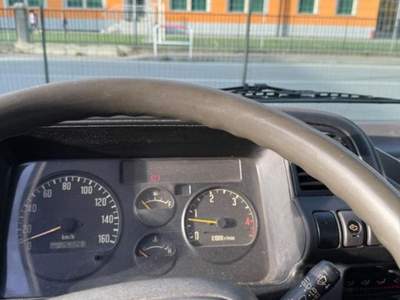 Isuzu D-Max NPR 55 2.8 95CV RIBALTABILE TRILATERALE Bianco usata Mantello