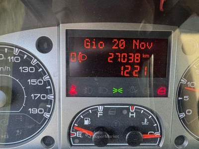 Iveco Daily 35S14 3.0 CV 140 SOLO 27038KM Bianco usata Mantello
