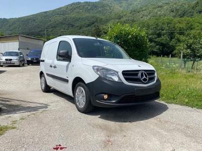 Mercedes-Benz Citan Furgone Compact Bianco usata Mantello