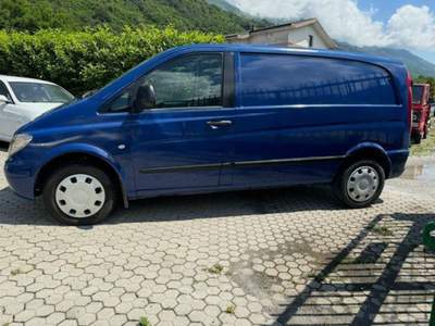 Mercedes-Benz Vito CDI Blu/Azzurro usata Mantello