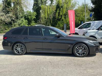 BMW Serie 5 520d BMW 520 d Touring mhev 48V xdrive Msport auto Nero usata Altedo