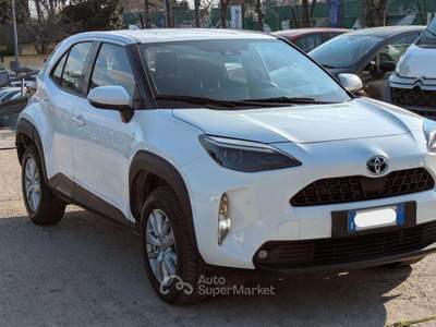 Toyota Yaris Cross Hybrid CVT Business 1.5cc 116cv(92cv) AUTO Bianco usata Roma