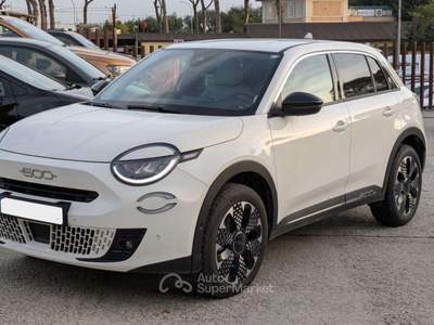 Fiat 600 HYBRID LA PRIMA DCT6 1.2cc 100cv SAFETYPACK Bianco usata Roma