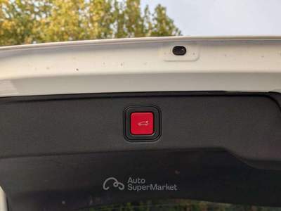 Fiat 600 HYBRID LA PRIMA DCT6 1.2cc 100cv SAFETYPACK Bianco usata Roma