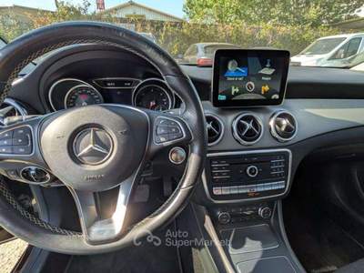 Mercedes-Benz GLA 200d Automatic 4Matic Executive 2.0cc 136cv Nero usata Roma