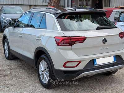 Volkswagen T-Roc 1.0cc TSI LFE 110cv Beige usata Roma