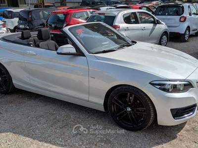 BMW Serie 2 218d 218 218d Cabrio Advantage 150cv DRIVE MODE NAVIGATORE Bianco usata Roma
