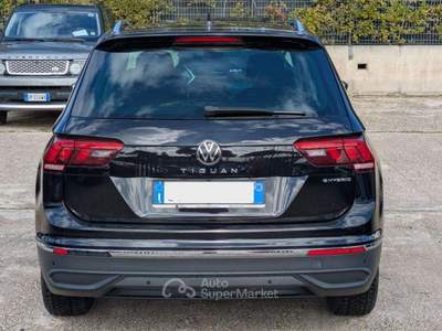 Volkswagen Tiguan eHybrid 1.4 TSI 150cv DSG Navigatore Drive Mode Nero usata Roma