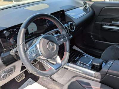 Mercedes-Benz GLA 250e EQ-Power Automatic Sport 1.3cc 160cv Bianco usata Roma