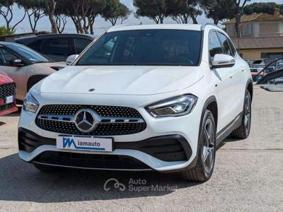 Mercedes-Benz GLA 250e EQ-Power Automatic Sport 1.3cc 160cv Bianco usata Roma
