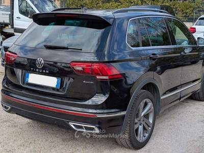 Volkswagen Tiguan R-Line 4Motion DSG TDI 2.0cc 200cv DRIVE MODE NAVI Nero usata Roma