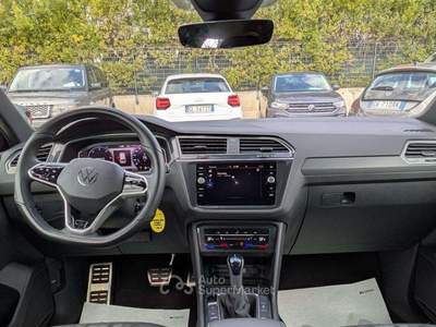 Volkswagen Tiguan R-Line 4Motion DSG TDI 2.0cc 200cv DRIVE MODE NAVI Nero usata Roma